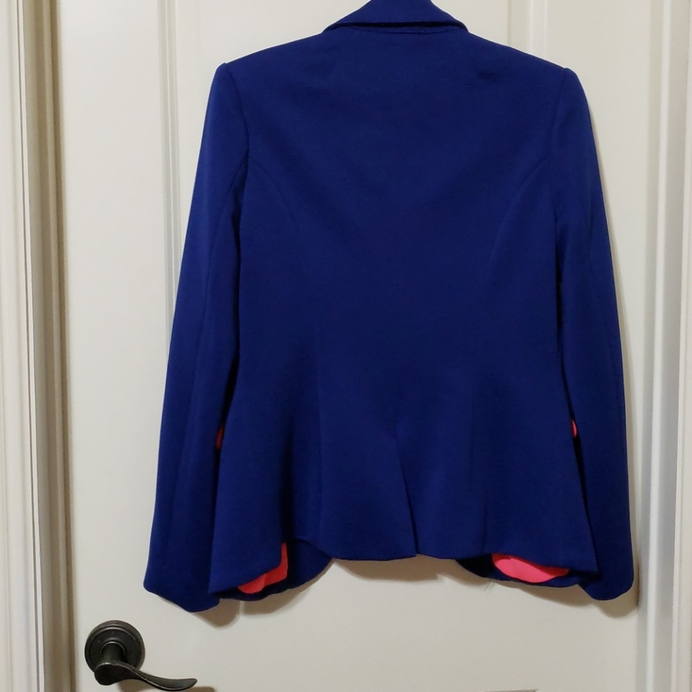 Blazer - Picture 3 of 3